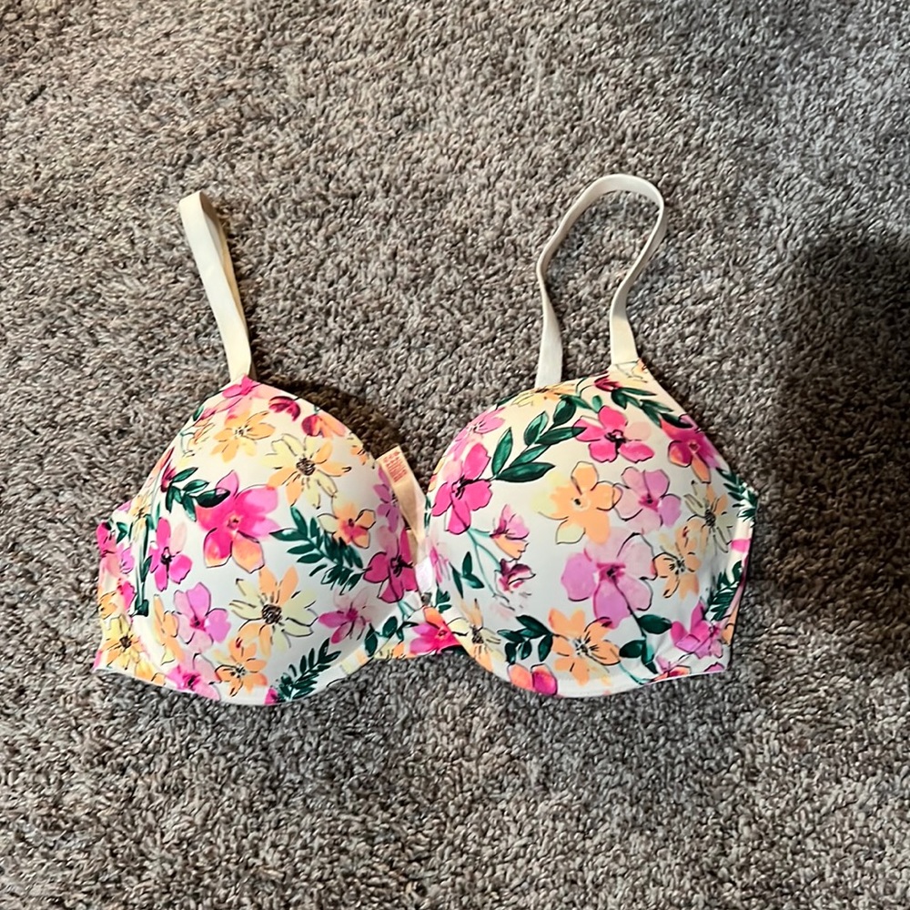 PINK Victoria secret bra